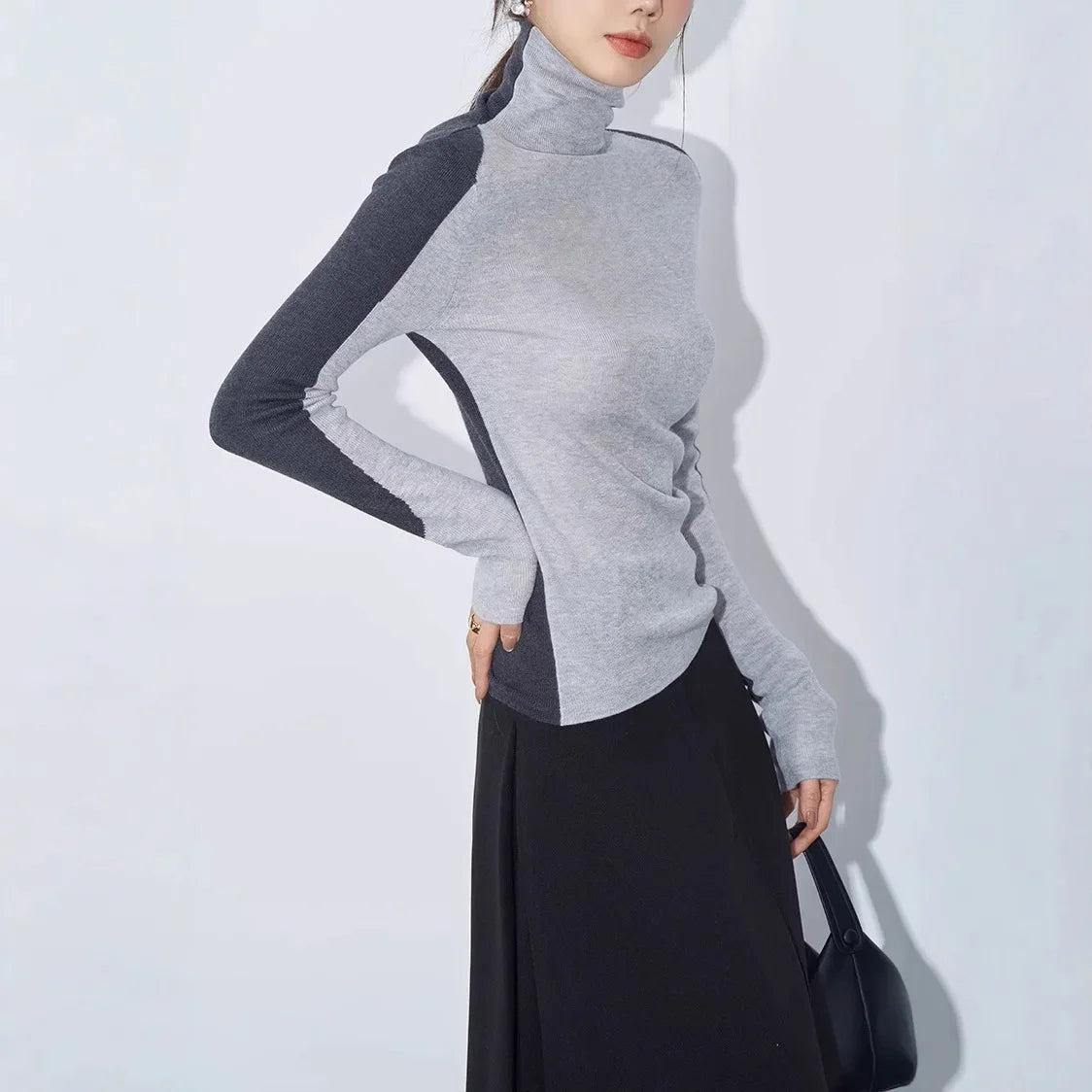 Asymmetric Mock Neck Long Sleeve Top with Contrast Sleeves – Sculpting Fit and Stylish Design for Effortless Fashion 4