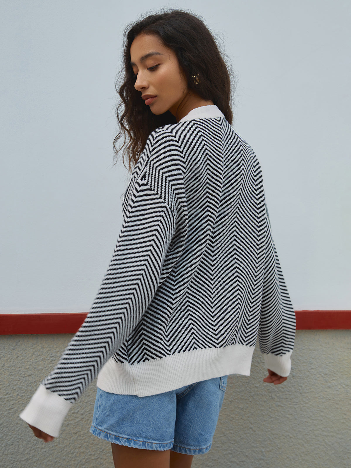 Chevron Knit Cardigan with Contrast Buttons – Monochrome Layering Piece 1