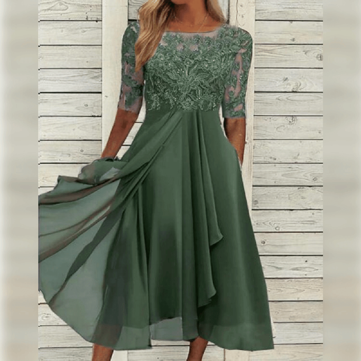 Elegant Flowy Women's Dress with Lace Bodice 1