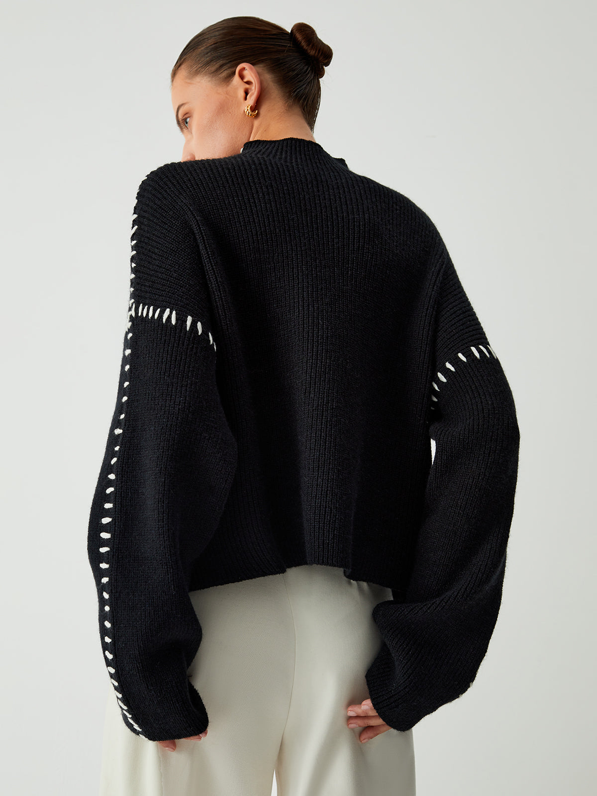 Oversized Mock Neck Sweater with Contrast Whipstitching – Cozy Rib-Knit Fabric for Effortless Layering 2