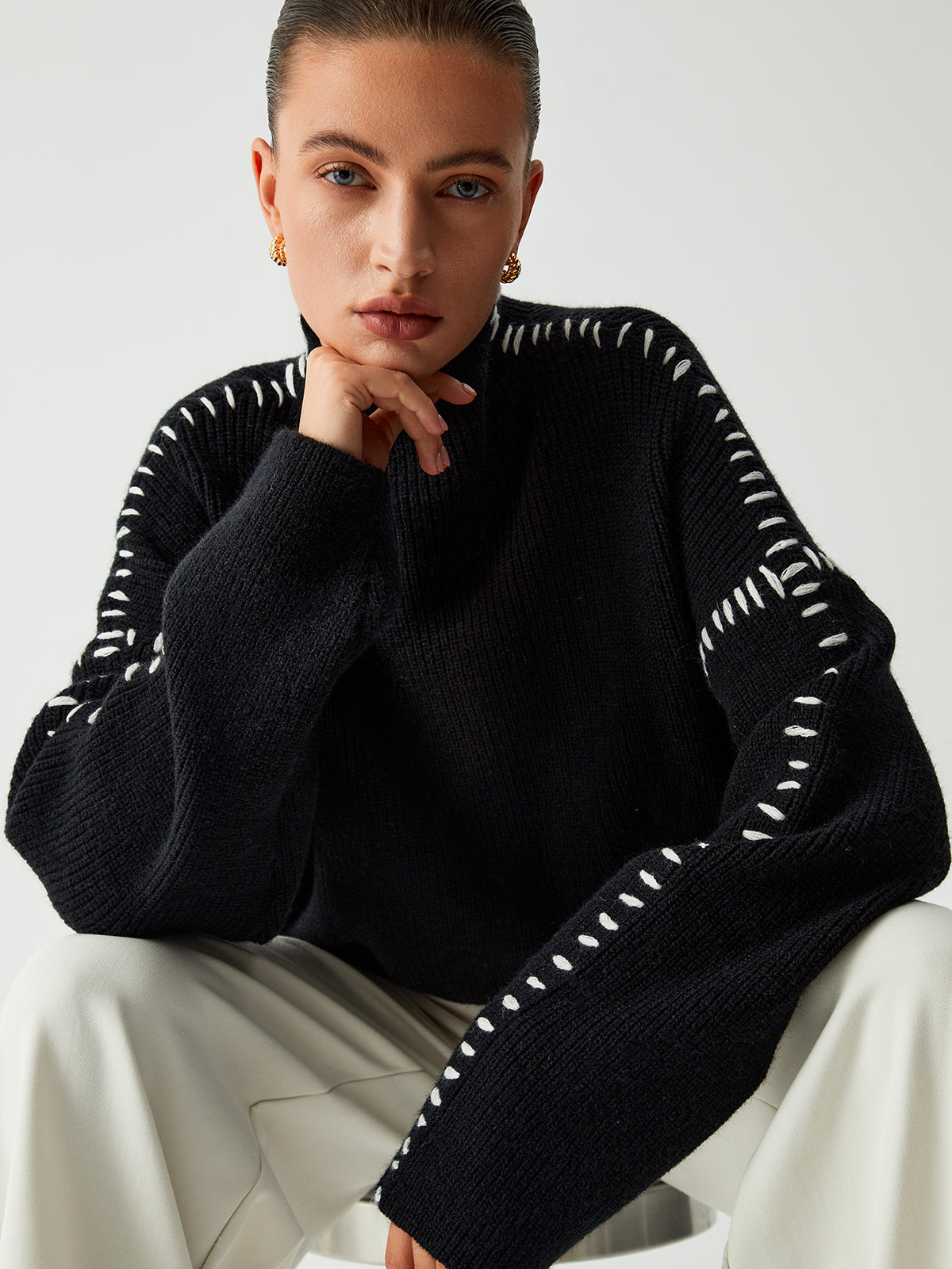 Oversized Mock Neck Sweater with Contrast Whipstitching – Cozy Rib-Knit Fabric for Effortless Layering 6
