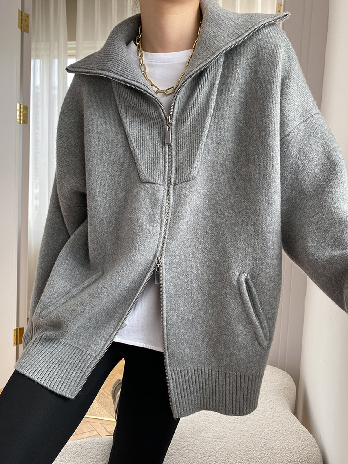 Oversized Open Collar Cardigan for Women – Cozy Knit Layering Piece with Ribbed Trims and Zip Front 4