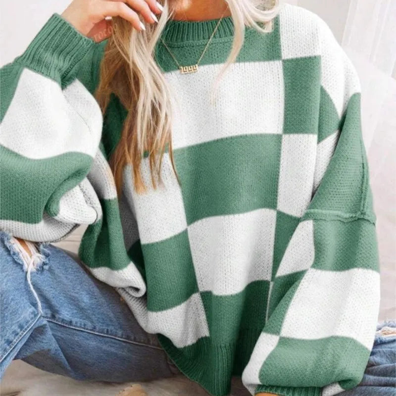 Oversized Women's Checkerboard Sweater with Ribbed Trims – Cozy Two-Tone Knit for Comfortable Layering 6