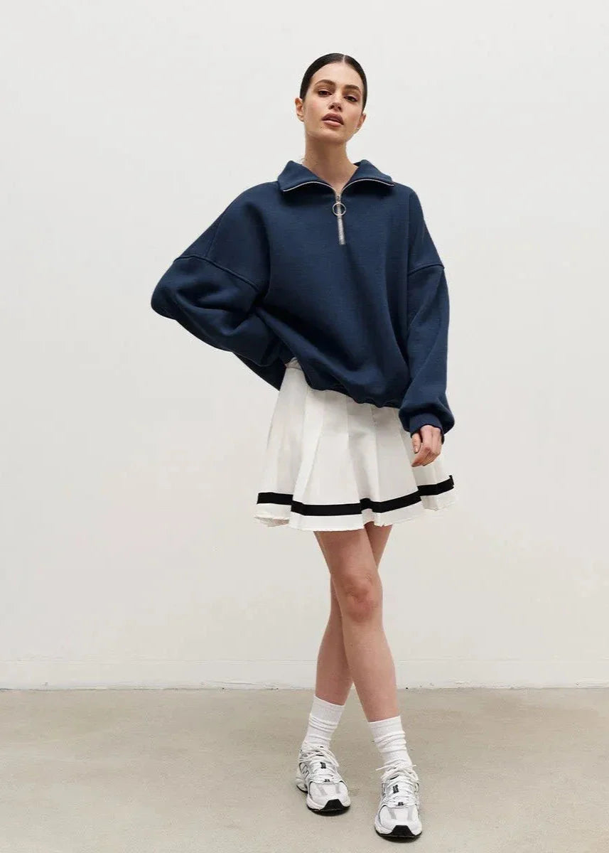 Relaxed Fit Half-Zip Sweater for Men and Women – Oversized Casual Pullover with Dropped Shoulders and Soft Blend Material 6