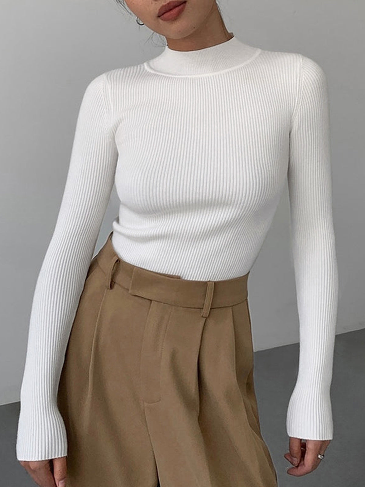 Ribbed High Neck Top for Everyday Elegance – Soft Stretch Knit 2