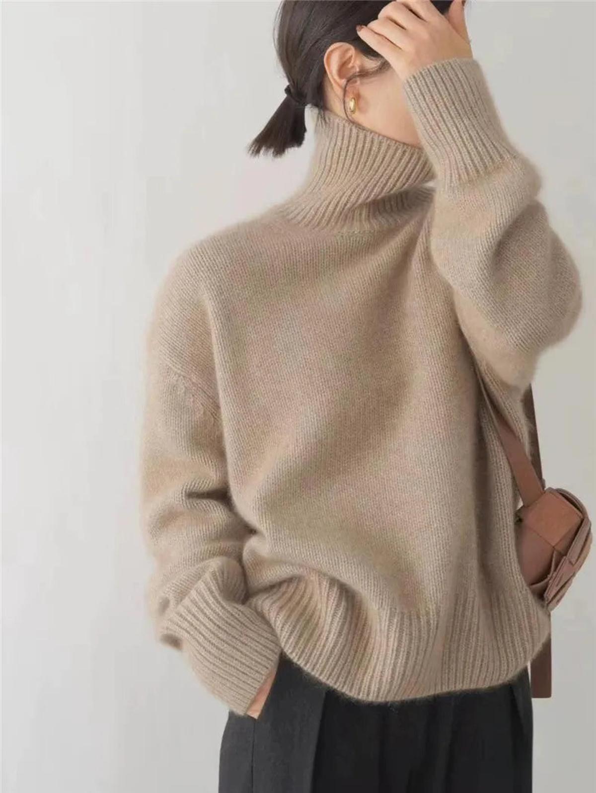 Women's Cozy Knitted Turtleneck Sweater – High Roll Neck, Long Sleeves, Relaxed Fit for Fall and Winter 6