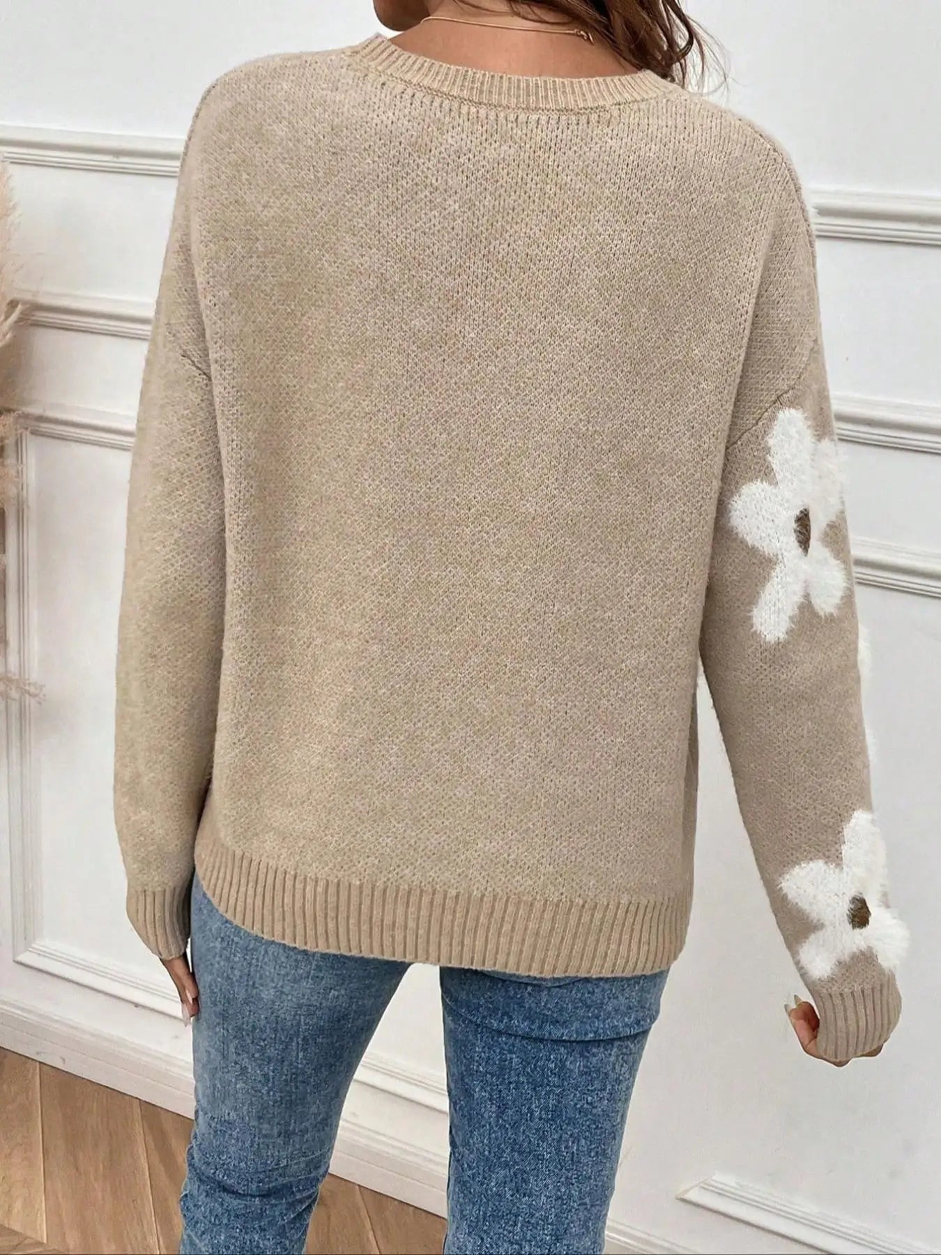 Women's Oversized Floral Knit Sweater - Cozy Round Neck Design, Relaxed Fit, Soft Texture, Everyday Comfort 2